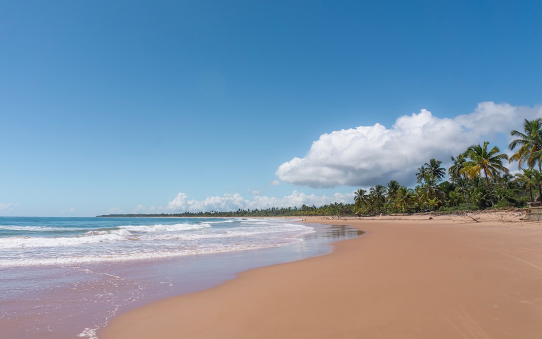 10 Melhores Praias da Costa do Descobrimento na Bahia